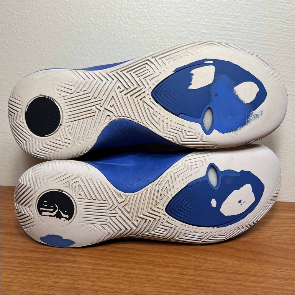 Nike Kyrie Flytrap 2 - image 6